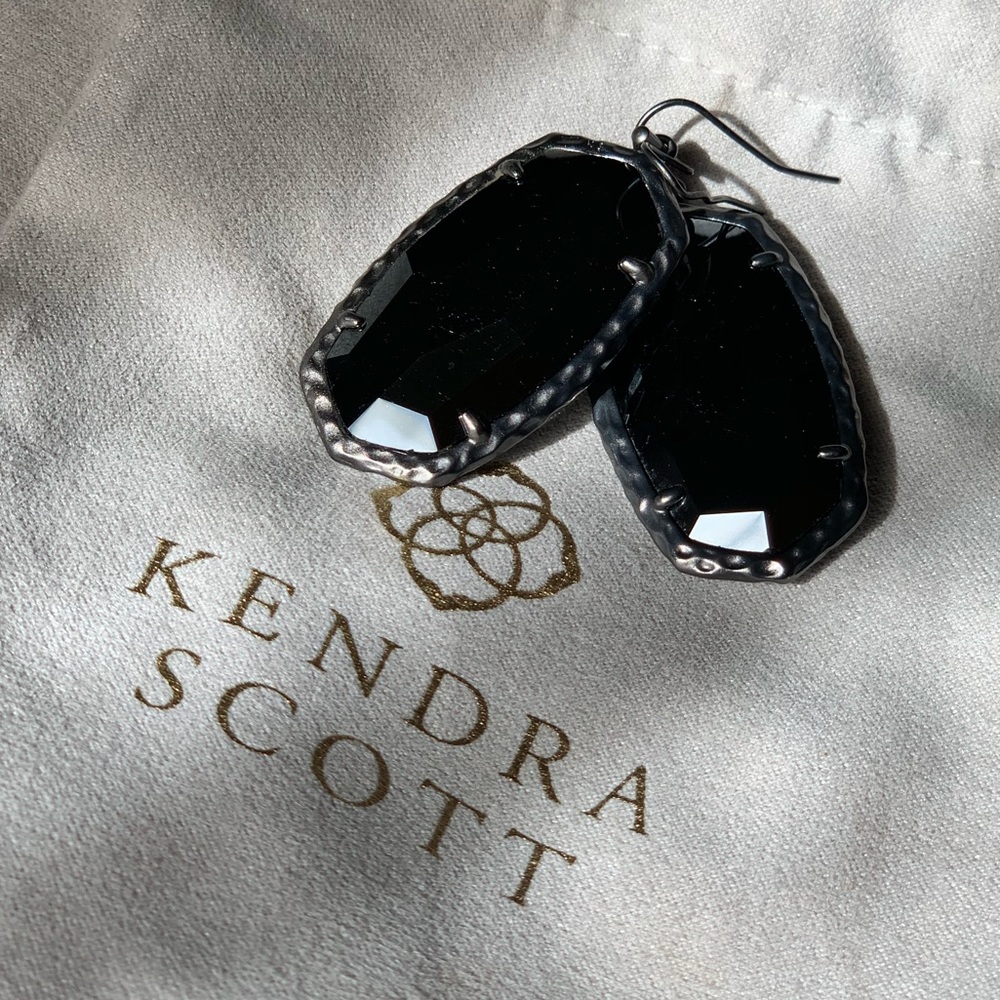 Kendra Scott Ella Drop: Hematite and black